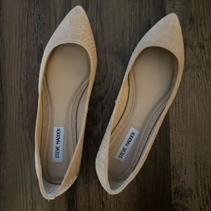 Steve Madden Pointed Toe Flats